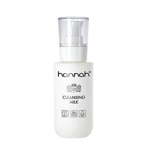 witte flacon van hannah cleansing milk op een witte achtergrond