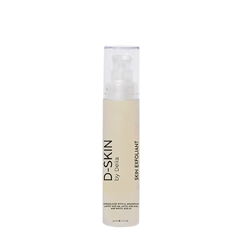 Een pompflacon van het merk D-SKIN met de naam Skin Exfoliant Clear en een inhoud van 50ml, staand tegen een witte achtergrond.