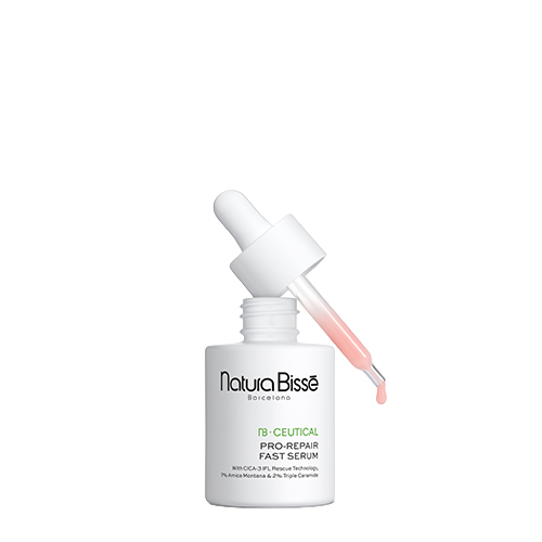 Natura Bisse NB Ceutical Pro Repair Fast Serum geopende verpakking met roze serum aan pipet