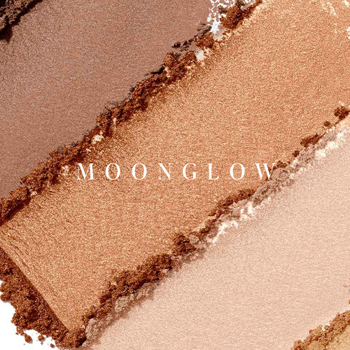 Swatch van de Jane Iredale PureBronze kleur Moonglow, tonende diepere bruin- en kopertinten met een gouden gloed.