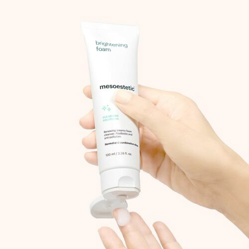 Mesoestetic Brightening Foam 100ml romige-reinigingsschuim-met-aha's-van-mesoestetic