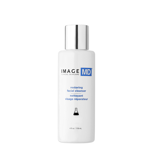 De officiële verpakking van de IMAGE MD Restoring Facial Cleanser, een exfoliërende reiniger voor dagelijks gebruik.