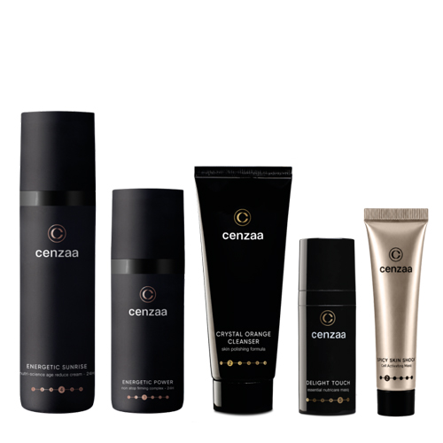 Cenzaa The Moment You Notice kerstset inhoud met Energetic Sunrise Energetic Power Crystal Orange Cleanser Delight Touch en Spicy Skin Shock