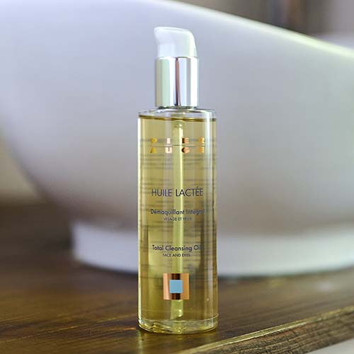 Tested: Pier Augé HUILE LACTÉE Total Cleansing Oil