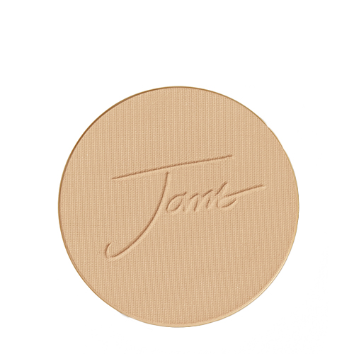 Een ronde vervangbare poederrefill van Jane Iredale PurePressed Base mineral foundation in de warme, goudachtige tint Golden Glow met het ingestanste Jane-logo.