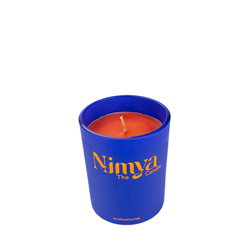 Nimya The Candle blue & orange Heerlijk geurende Nimya geurkaars.