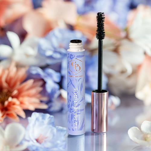 La-Majestique-Volume-Boost-Mascara-geeft-intens-zwarte-wimpers-met-mega-volume-en-langdurig-effect