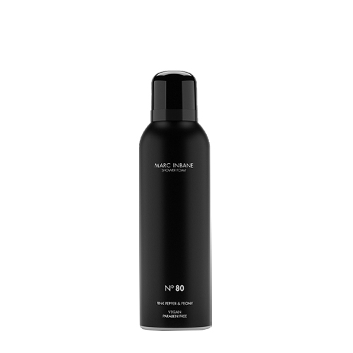Een productafbeelding van een staande zwarte flacon Marc Inbane Shower Foam Numero 80 van 150ml tegen een witte achtergrond