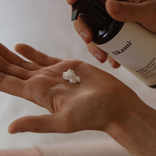 Vochtinbrengende body lotion van Likami voedende-en-verzachtende-body-lotion-creme