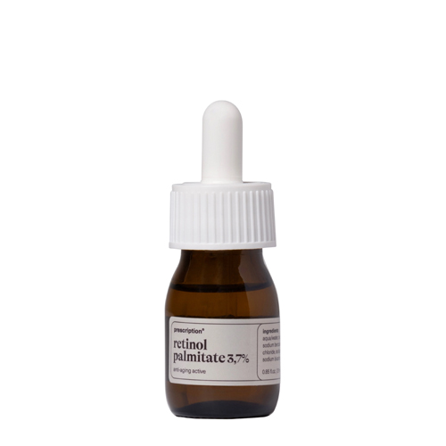 Een studiofoto van een klein amberkleurig glazen flesje Prescription retinol palmitate 3.7% met een witte pipetdop tegen een witte achtergrond.