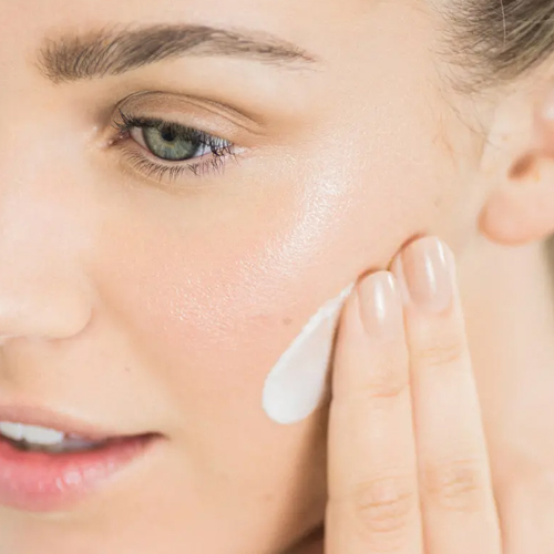 HydroPeptide Face Lift Moisturizer - modelfoto HydroPeptide Face Lift Moisturizer - model
