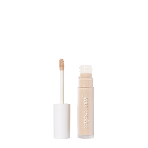 Een transparante flacon van Jane Iredale PureMatch Liquid Concealer in de kleur 2N Fair op een witte achtergrond. De concealer is geopend en toont de lichte, neutrale tint en de applicator.