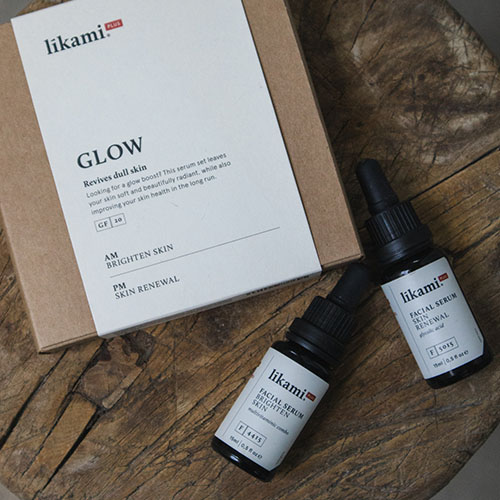 Op zoek naar een glow boost? Dit serum set maakt je huid zacht en mooi stralend, terwijl ook de gezondheid van je huid op lange termijn wordt verbeterd.  glow-kit-huidverzorgingsset-van-likami