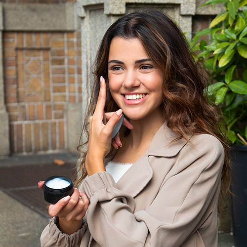 zo-gebruik-je-my-kinda-skincare-bare-necessity-set