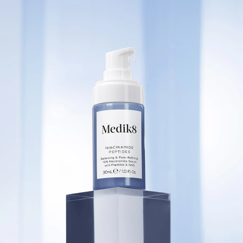 medik8-niacinamide-peptides-serum