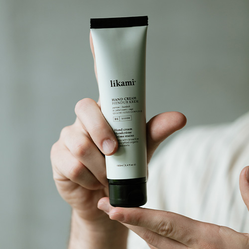 Snel aboserberende, niet vette handcreme van Likami hydraterende-en-kalmerende-handcreme