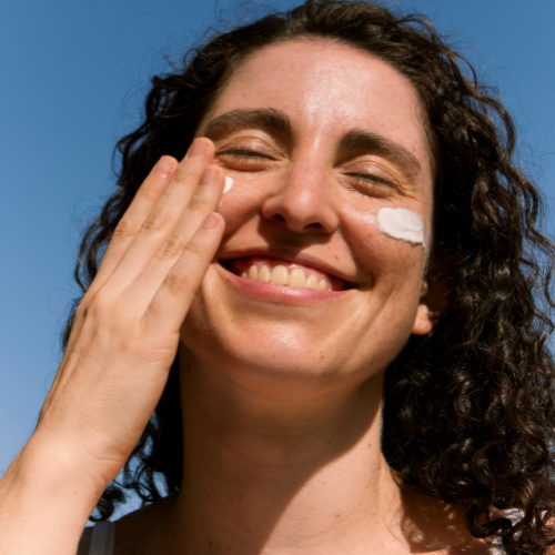 Zonnebrand-Huid-Bescheremn-Zon-Meisje-Krullen