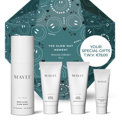 Mayee The Glow Out Moment No 1 kerstset met opvallende vignet tekst Your Special Gifts t.w.v. €19,00 en huidverzorgingsproducten
