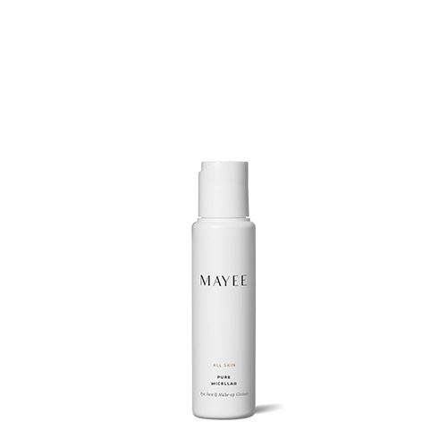 Een witte fles van MAYEE Pure Micellar all skin eye face and make up cleanser tegen een egale witte achtergrond