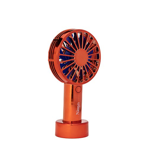 Zijkant van de oranje Nimya ventilator met de aan-en-uitknop op de handgreep