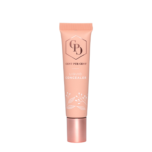Een slanke, perzikkleurige tube vloeibare concealer van het merk Cent Pur Cent met een roségouden dop. Op de tube staat in roségoud het logo, de merknaam en de productnaam.