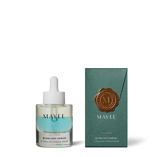 MAYEE Bluelight Serum met verpakking een-goed-gehydrateerde-en-glossy-huid-met-mayee-bluelight-serum