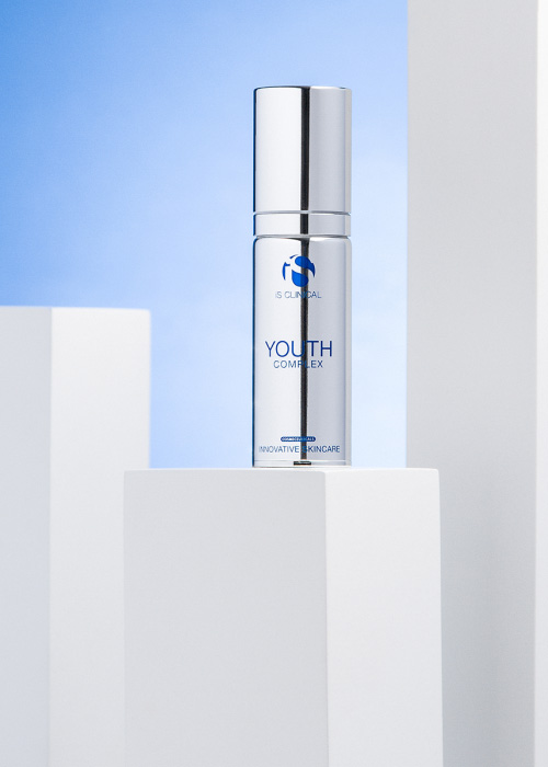 iS Clinical Youth Complex tegen-de-tekenen-van-huidveroudering