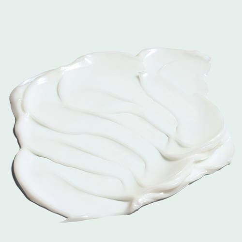 Een uitgesmeerde swatch van de lichte, transparant-witte gel-textuur van de Hydrating Water Burst.